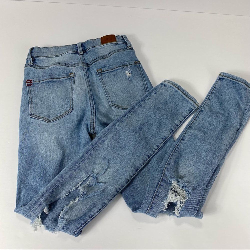BDG Twig High Rise Jeans Distressed Light Wash Urban Outfitters Skinny Jeans 25